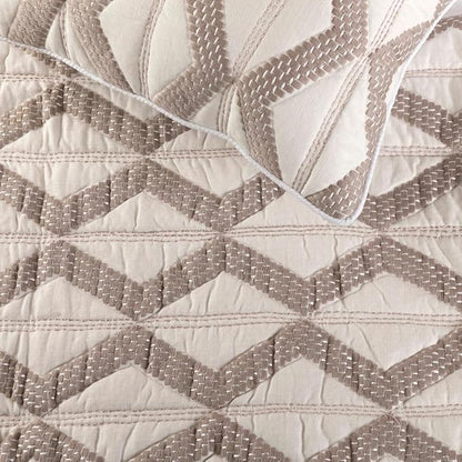 The HomeCentric Ivory Bed Runner Without Pillow Cover, Queen Size 74"x18" - Image 3