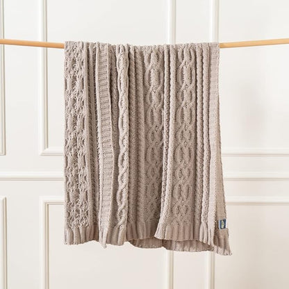 Battilo Light Grey Throw Blanket - Image 7