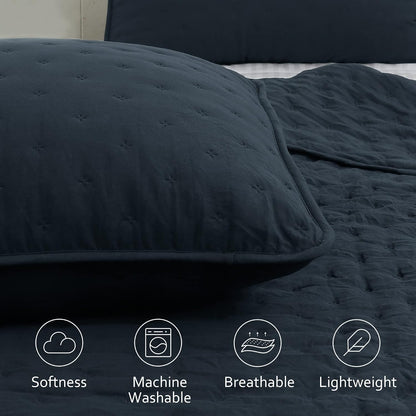 roaringwild oversized king quilt sets with pillow shams, close-up detail