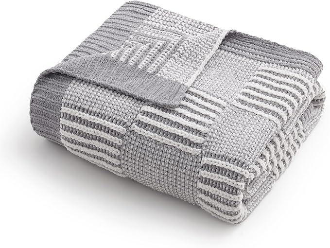 Amélie Home Checkered Knit Throw Blanket - Image 6