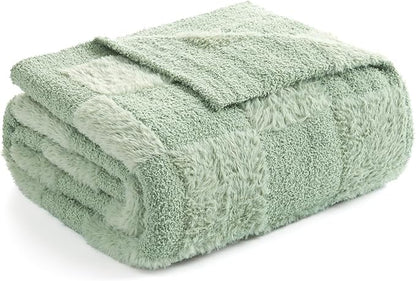 Snuggle Sac Faux Fur Checkered Blanket Twin Size - Image 5
