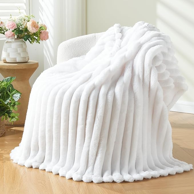 NEWCOSPLAY Super Soft Throw Blanket White Premium Silky Flannel Fleece 3D by NEWCOSPLAY