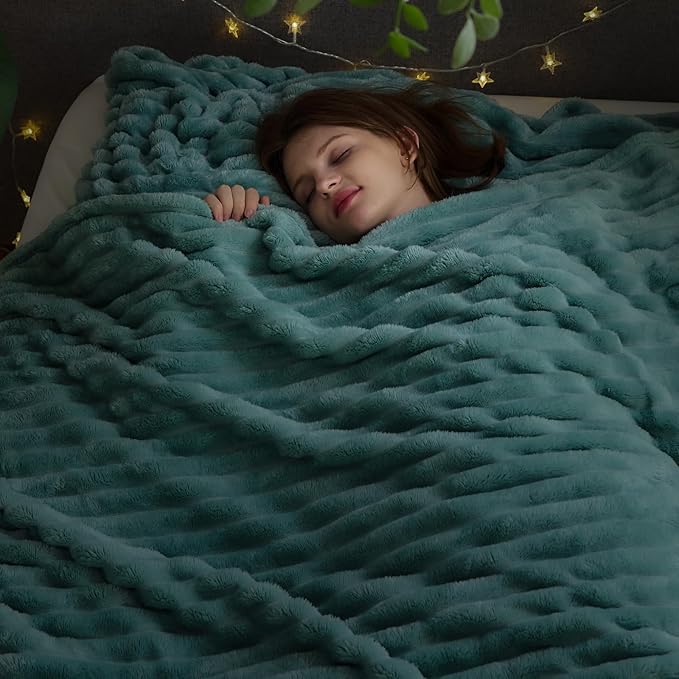 NEWCOSPLAY Super Soft King Blanket Mint Green Premium Silky Flannel Fleece 3D - Image 2