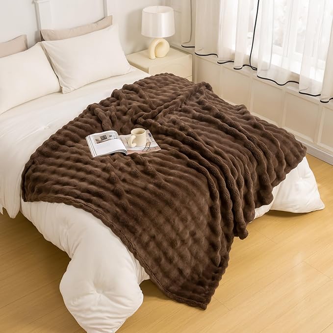 YUSOKI Luxury 3D Bubble Throw Blanket 3.1lb, All Ages, Home Decoration by YUSOKI