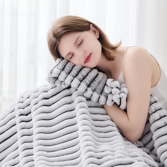 NEWCOSPLAY Super Soft Throw Blanket Black and White Premium Silky Flannel by NEWCOSPLAY