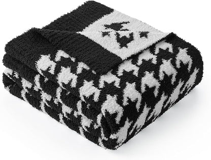 Snuggle Sac Houndstooth Throw Blanket - Image 9