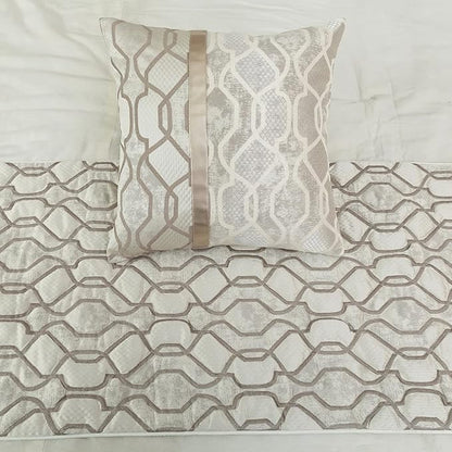The HomeCentric King/Queen/Twin Ivory & Silver Decorative King 90"x18" Bed - Image 6