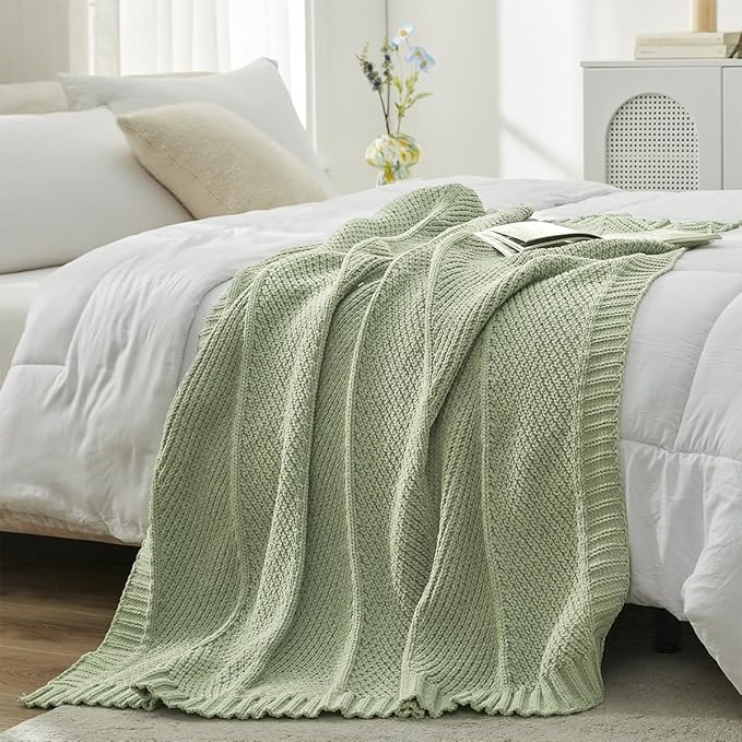 Amélie Home Chevron Chenille Knit Throw Blanket - Image 7