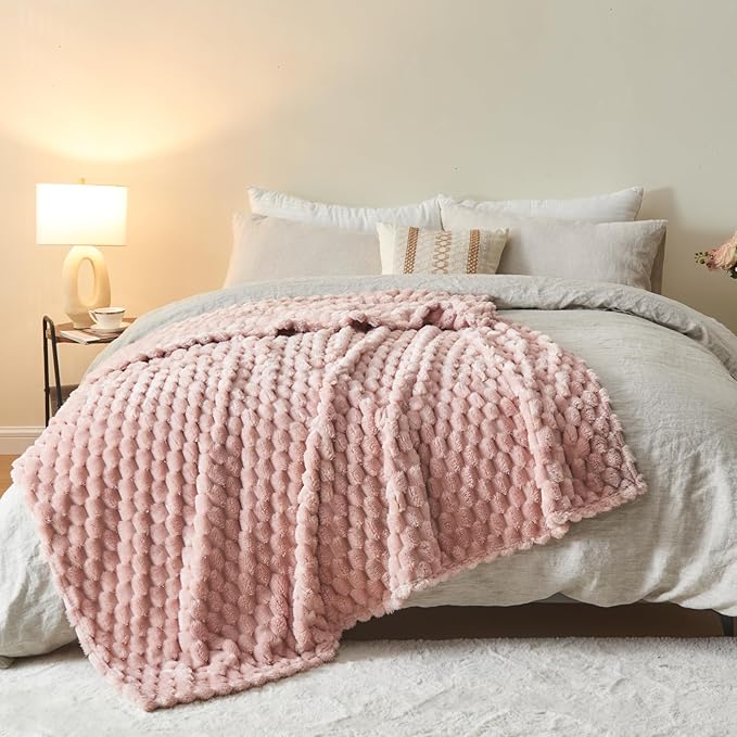 NEWCOSPLAY Super Soft Twin Blanket Pink Premium Silky Flannel Fleece 3D Clouds - Image 9