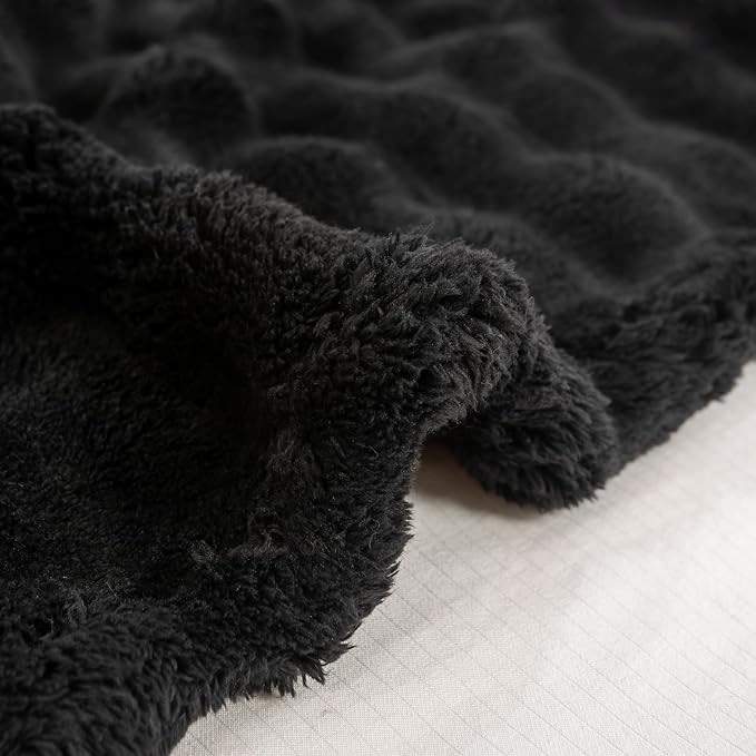 YUSOKI Luxury 3D Bubble Throw Blanket 3.1lb, All Ages, Home Decoration - Image 7