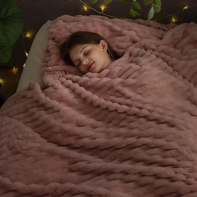 NEWCOSPLAY Super Soft King Blanket Pink Premium Silky Flannel Fleece 3D Ribbed - Image 2