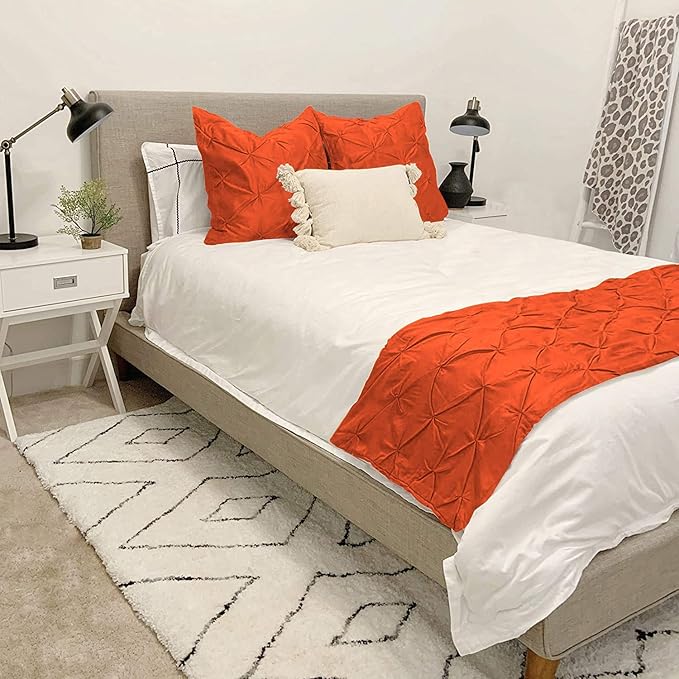 Bed Runner Set - 100% Pure Cotton 800 Thread Count - Luxury 1 Pinch Pleated Bed by Unknown