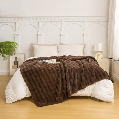 YUSOKI Luxury 3D Bubble Throw Blanket 3.1lb, All Ages, Home Decoration - Image 3
