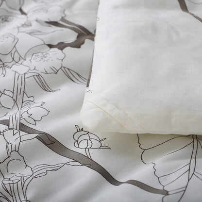 sleepbella comforter king size, 600 thread count cotton, front angle view