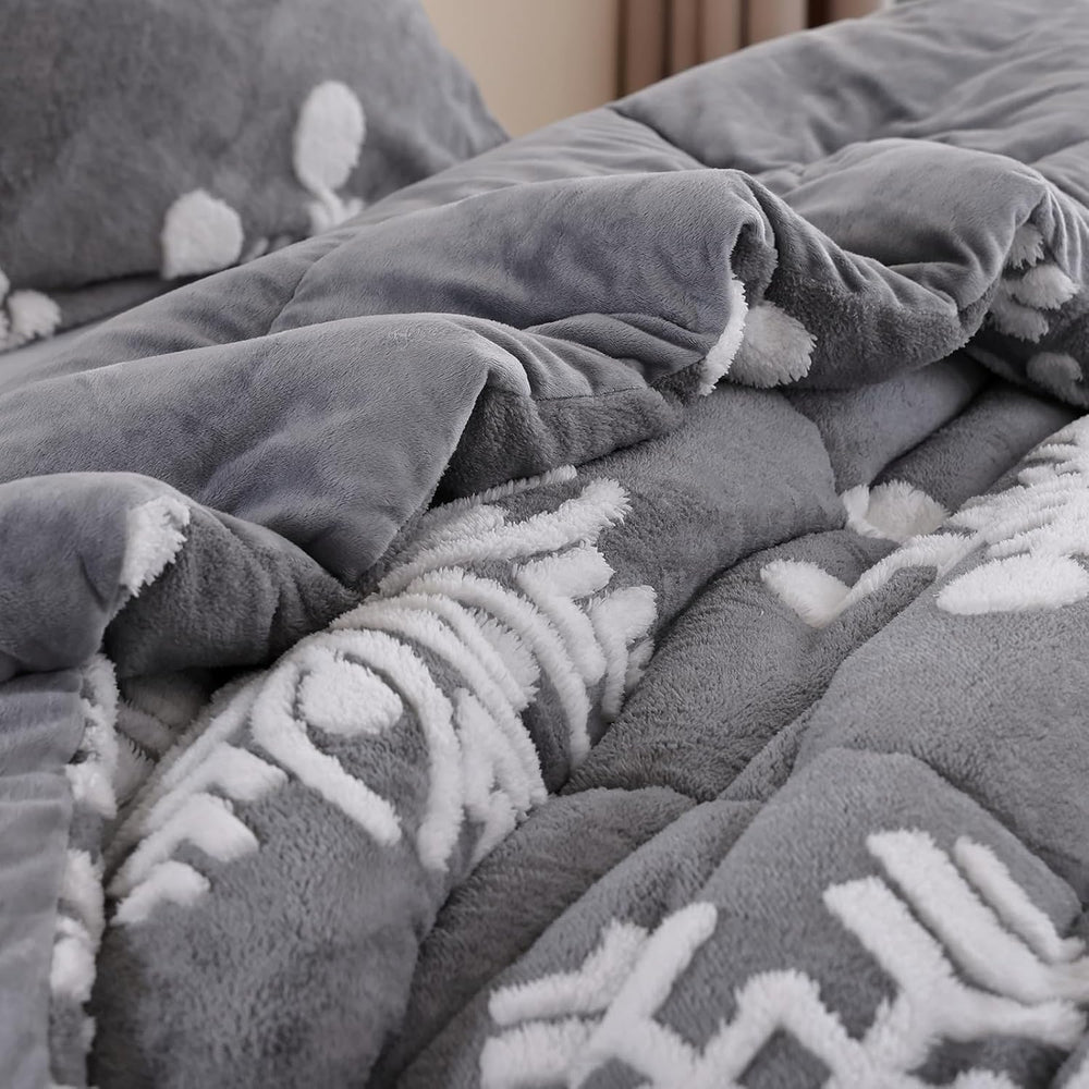 JANZAA Christmas Comforter Set Queen, Dark Grey Snowflake Christmas Bedding