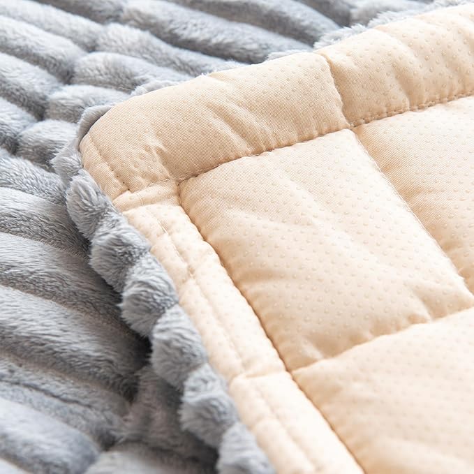 Non Slip Fuzzy Pet Couch Covers - Image 8