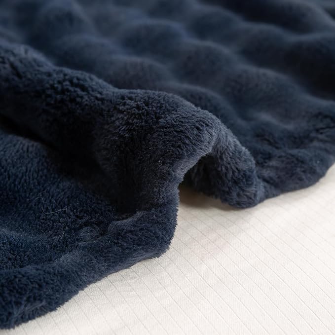 YUSOKI Luxury 3D Bubble Throw Blanket 3.1lb, All Ages, Home Decoration - Image 7