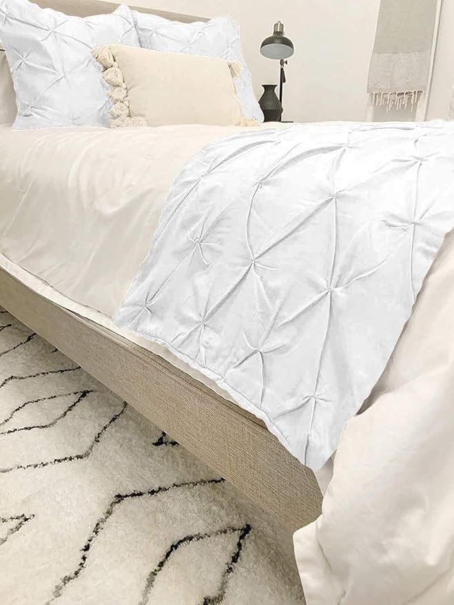 Bed Runner Set - 100% Pure Cotton 800 Thread Count - Luxury 1 Pinch Pleated Bed - Image 3