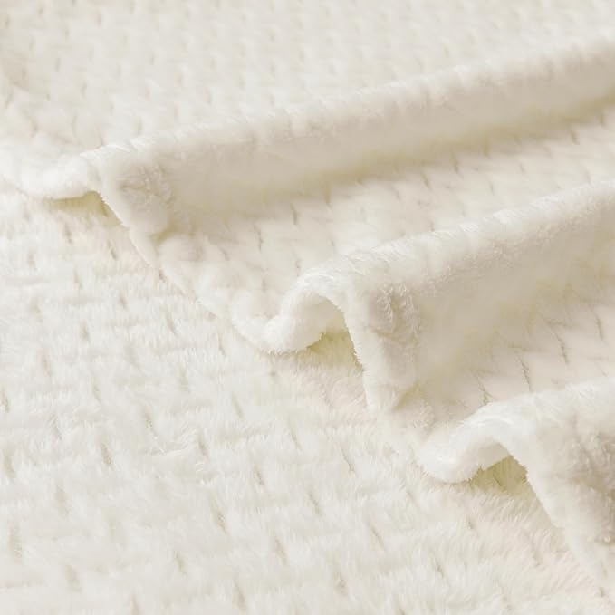 Oversized King Fleece Blanket 120x138 Inches, Seamless Soft Cozy 3D Jacquard - Image 6