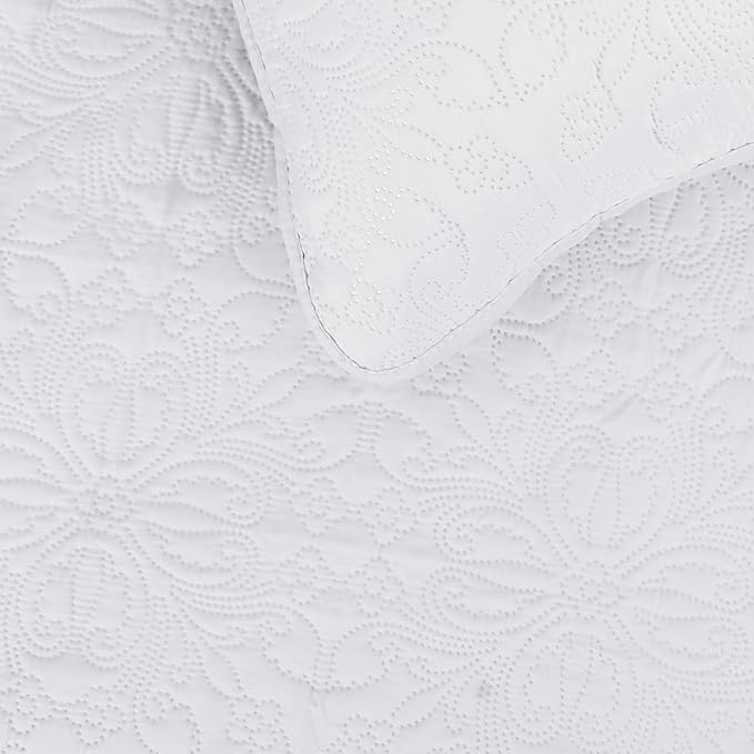 Easy-Going Twin Size Reversible Quilt Set - Image 3