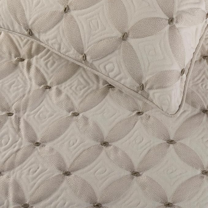 The HomeCentric King Queen Twin Ivory Bed Runner - Image 3