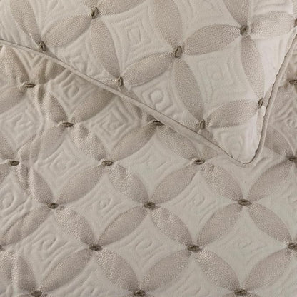 The HomeCentric King Queen Twin Ivory Bed Runner Without Pillow Cover, Queen - Image 3