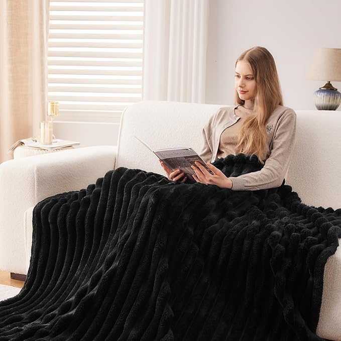 NEWCOSPLAY Super Soft Throw Blanket Black Premium Silky Flannel Fleece 3D - Image 4