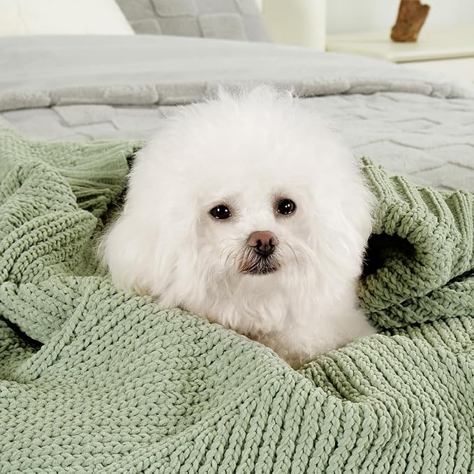 Amélie Home Chevron Chenille Knit Throw Blanket - Image 9