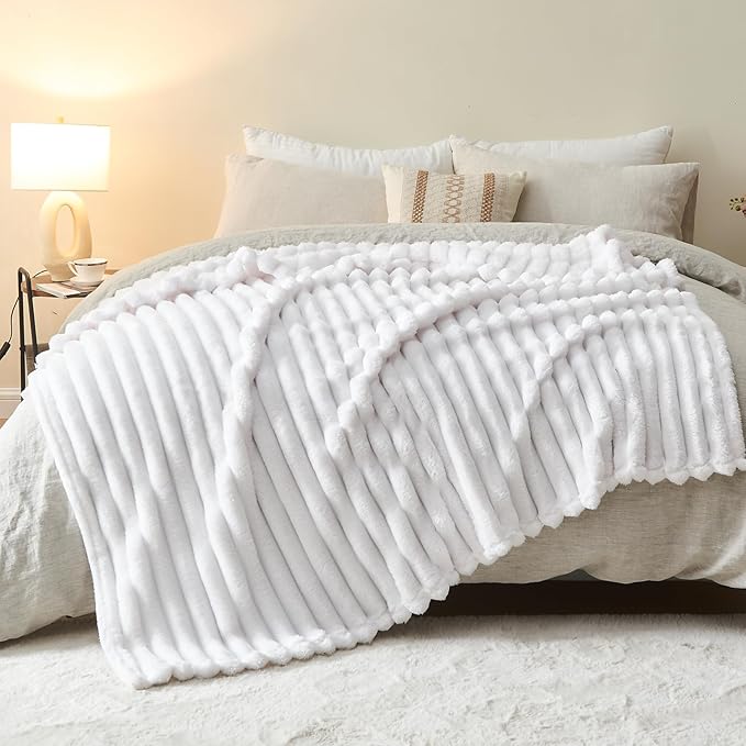 NEWCOSPLAY Super Soft Throw Blanket White Premium Silky Flannel Fleece 3D - Image 9