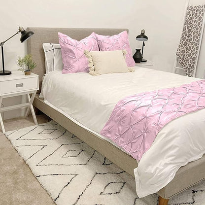 Bed Runner Set - 100% Pure Cotton 800 Thread Count - Luxury 1 Pinch Pleated Bed by Unknown