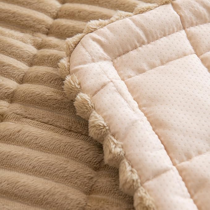 Non Slip Fuzzy Pet Couch Covers - Image 7