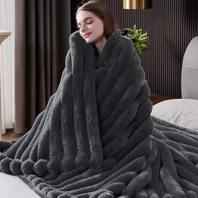 Fluffy Faux Fur Throw Blanket, Thick 1000GSM Soft Cozy Throw Blankets by Unknown