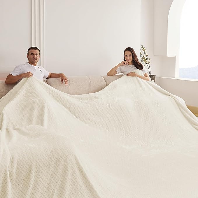 Oversized King Fleece Blanket 120x120 Inches, Seamless Soft Cozy 3D Jacquard - Image 2