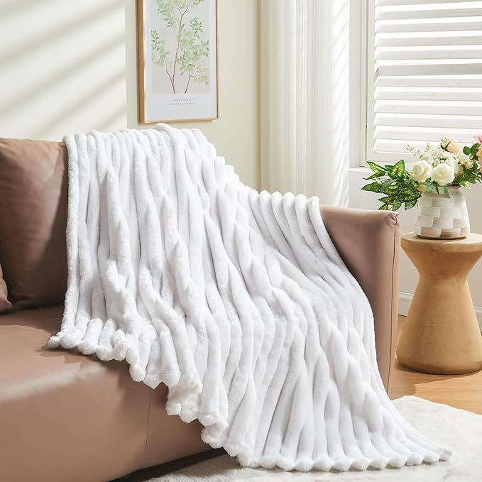 NEWCOSPLAY Super Soft Throw Blanket White Premium Silky Flannel Fleece 3D - Image 8