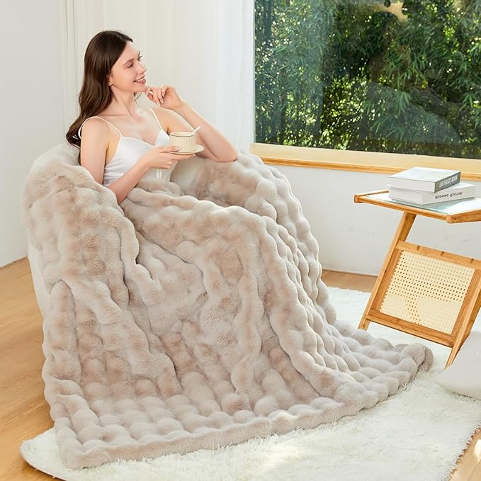 The Malibu Blanket - Image 8