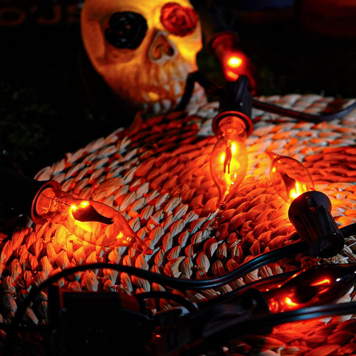 Halloween Lights 27.8 FT Flickering Flame String Lights with 25 Orange C18 Light Bulbs Twinkle C18 E12 Base Flame Lights Indoor Outdoor for Halloween Decorations
