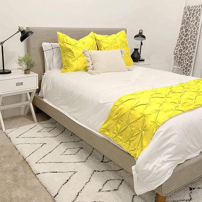Bed Runner Set - 100% Pure Cotton 800 Thread Count - Luxury 1 Pinch Pleated Bed by Unknown