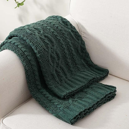 Battilo Christmas Dark Green Throw Blanket - Image 6