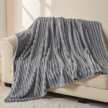 NEWCOSPLAY Super Soft Throw Blanket Light Grey Premium Silky Flannel Fleece 3D - Image 4