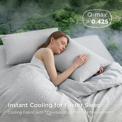 bedsure cooling comforters queen size, grey seersucker cool, close-up detail