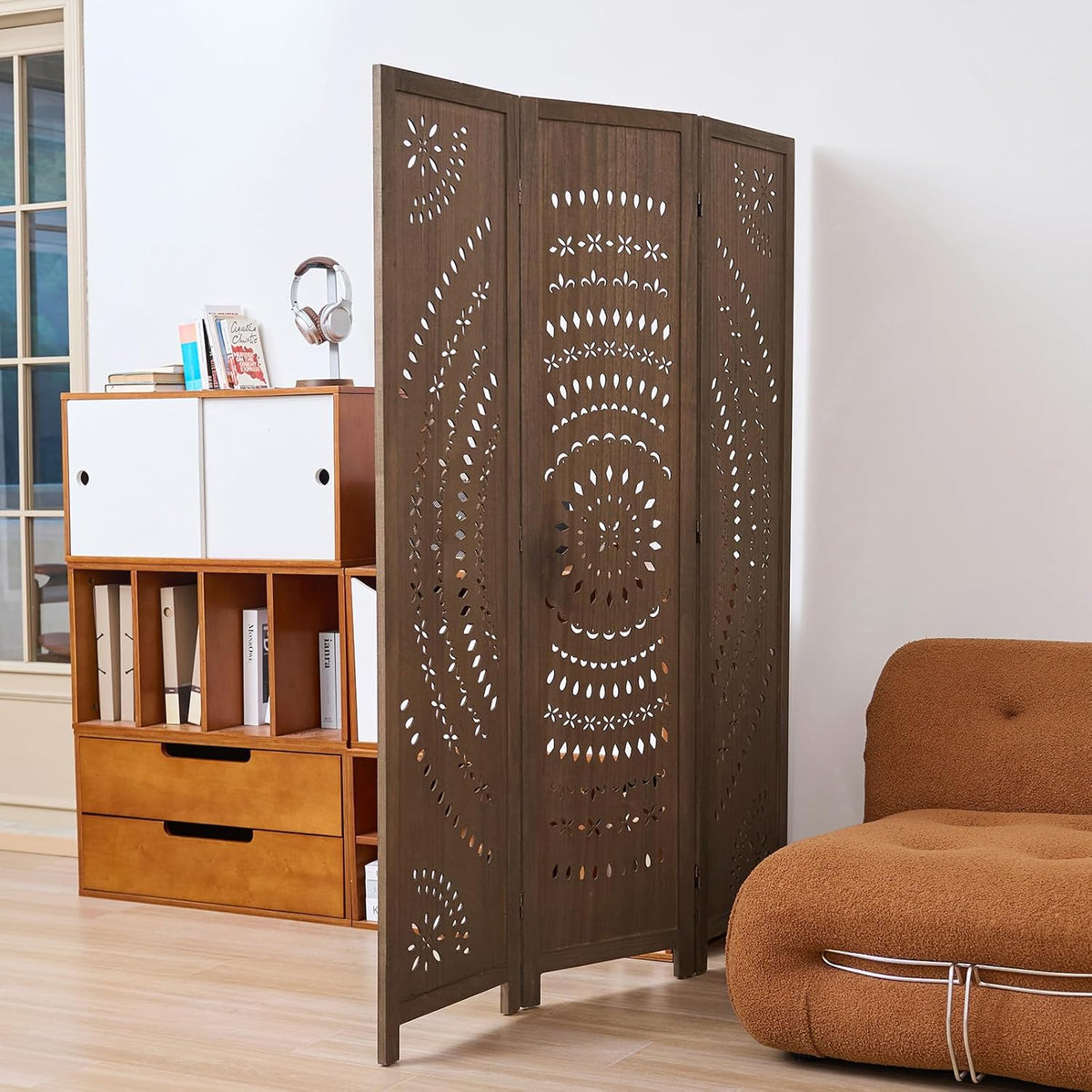 66.9inch folding room divider, 3 panels wood carved, close-up detail