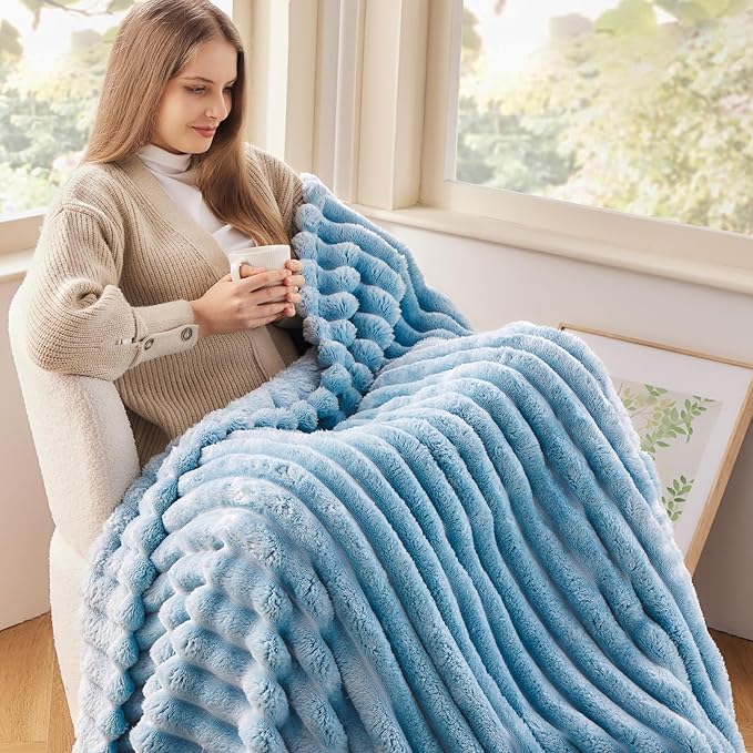 NEWCOSPLAY Super Soft Throw Blanket Blue Premium Silky Flannel Fleece 3D Ribbed - Image 2