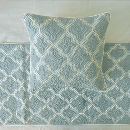 The HomeCentric King/Queen/Twin Light Blue Decorative Bed Runner Full 68"x18" - Image 3