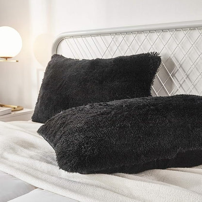 Uhamho Set of 2 Faux Fur Throw Pillow Covers Soft Velvet Decorative Pillowcases - Image 3