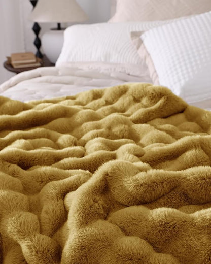 Ultra Soft Cozy Faux Fur Throw Blanket, Fuzzy Plush Thick Bubble Blanket - Image 5