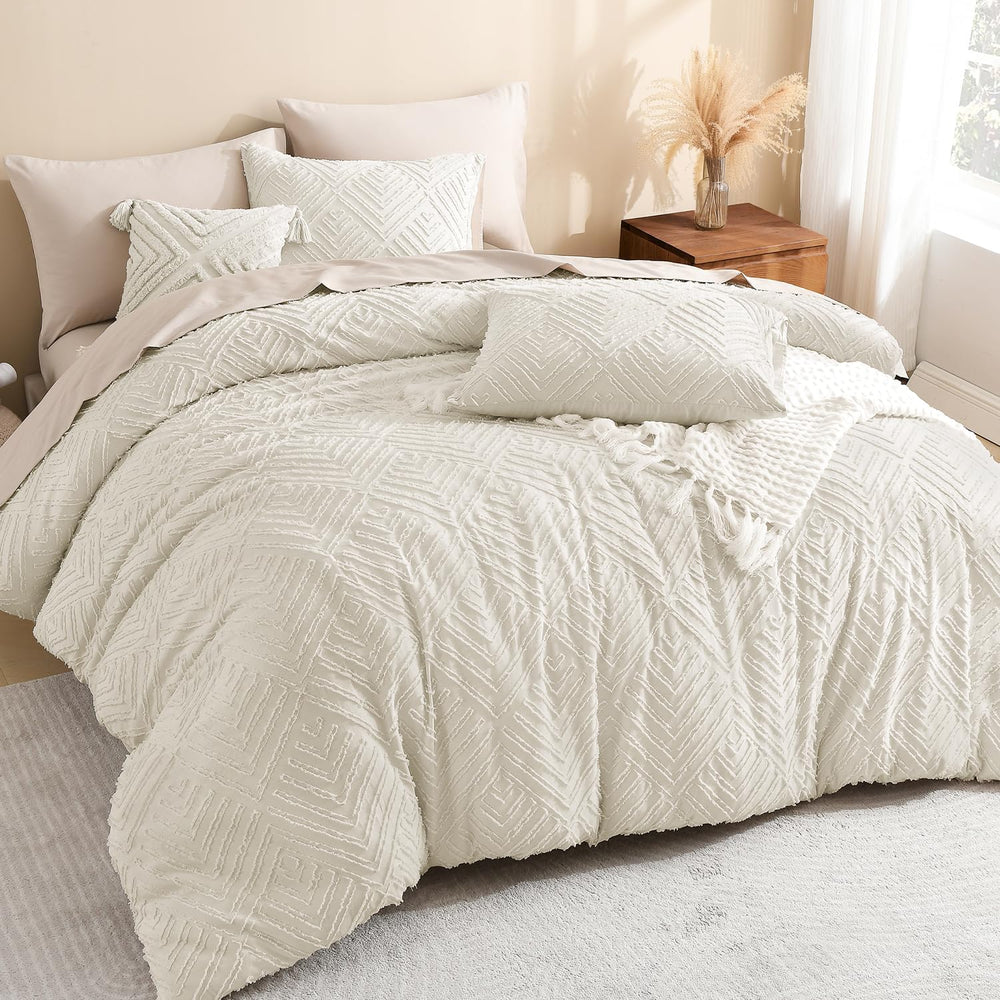 Litanika Queen Size Comforter Set, 3 Pieces Beige Tufted Boho Bedding Set