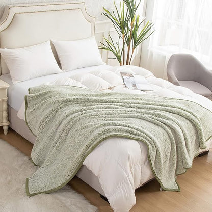 EMME Soft Sherpa Fleece Blanket Reversible Plush Fluffy Large Blanket, Light - Image 4
