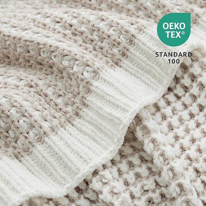Amélie Home Waffle Chenille Throw Blanket - Image 9