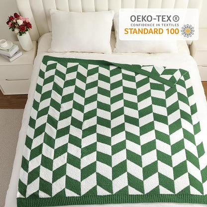 Snuggle Sac Christmas Green Throw Blanket - Image 2