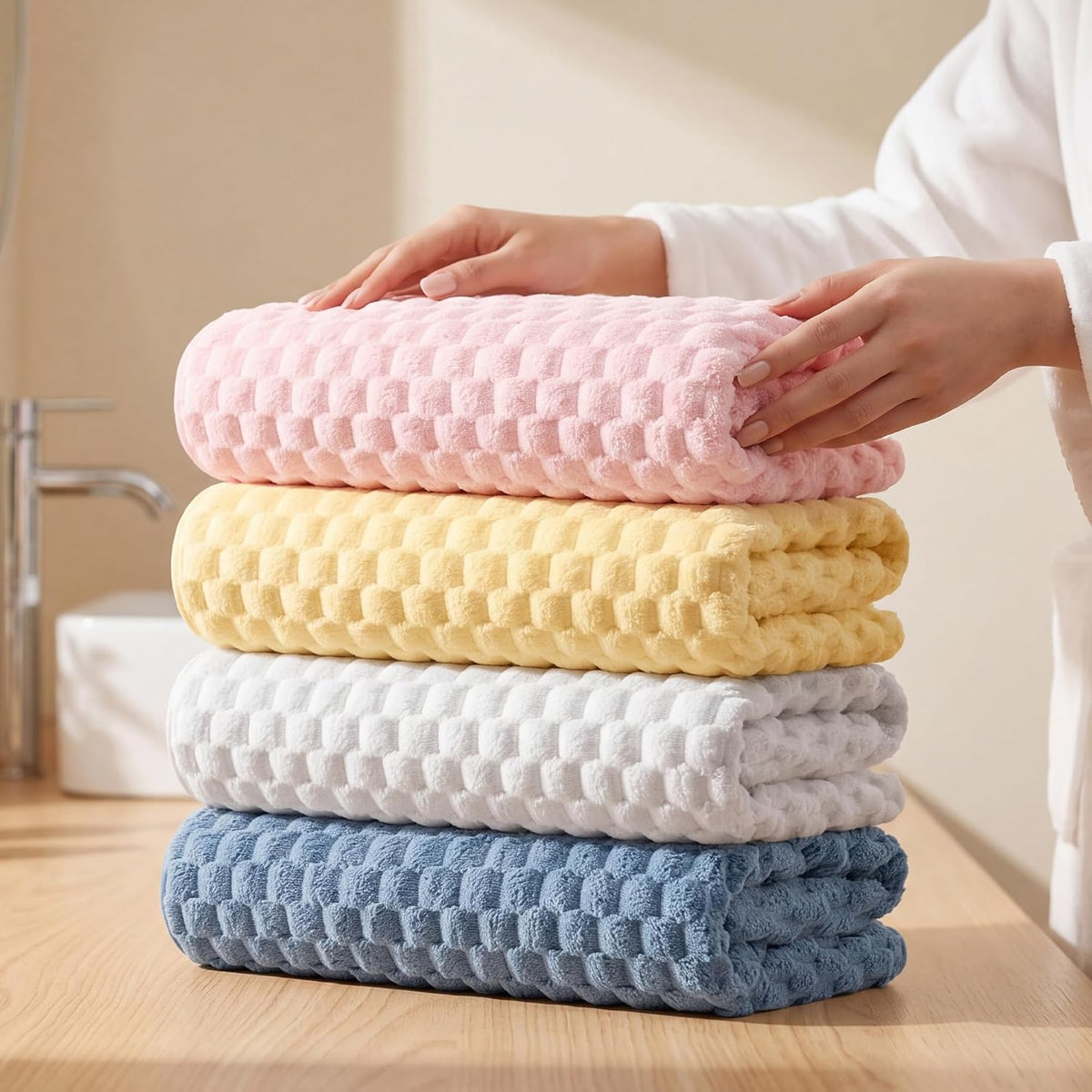 redkiss 4 pack microfiber bath towels, quick dry, side view